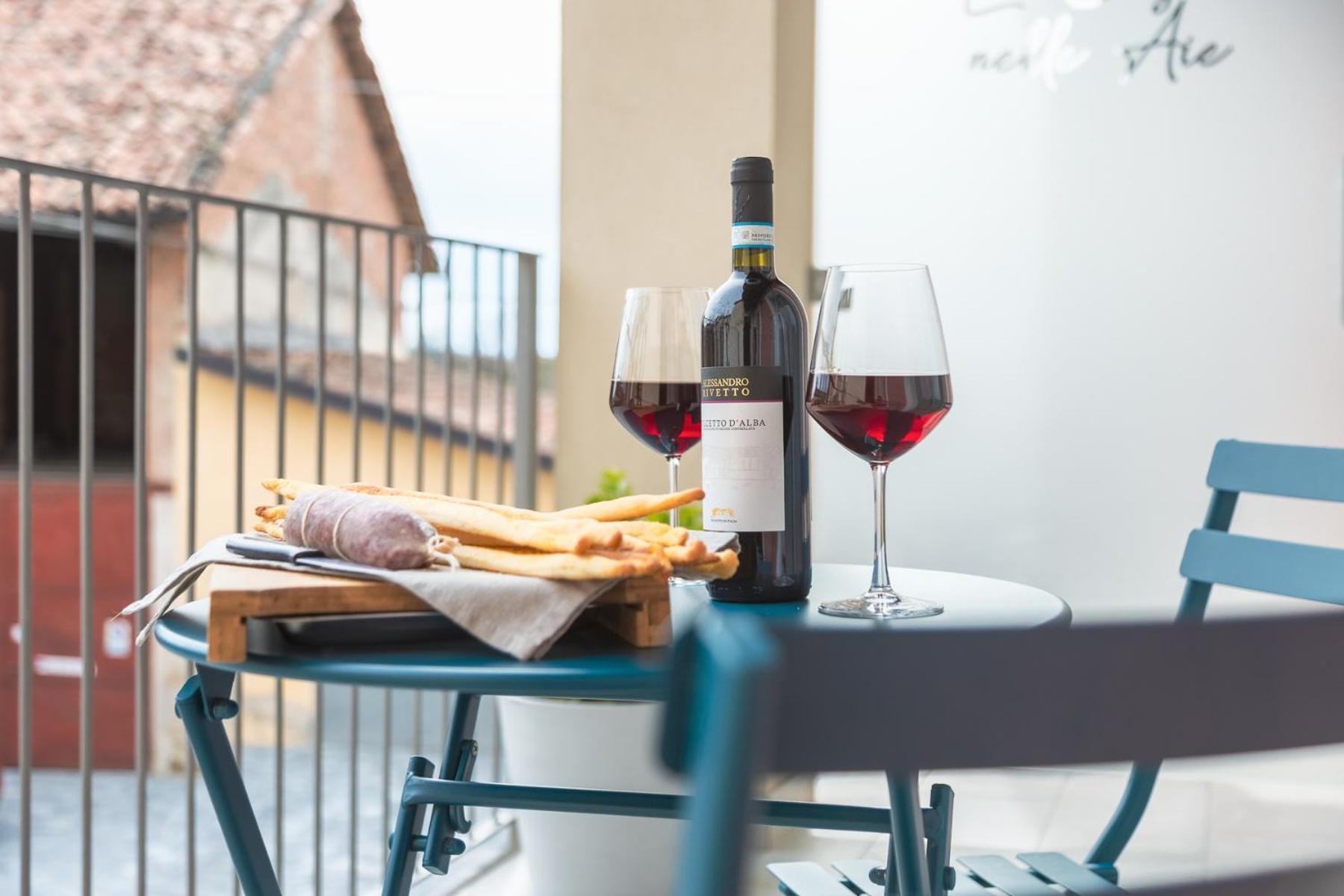 La Casa Nelle Aie - Appartamento Dolcetto - Free Wifi & Ac La Morra Dış mekan fotoğraf